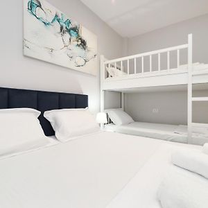 Vila Feliz - Premium Rooms With Free Private Parking